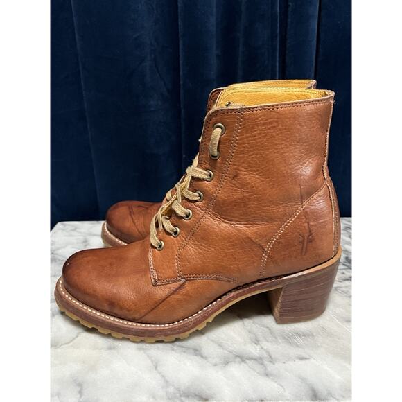 Women’s FRYE Boots Sabrina Lace-Up Distressed Tan Cognac Leather 6.5 Retail $438 - Picture 1 of 15